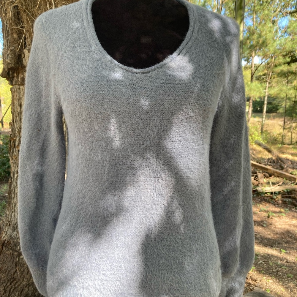 Abercrombie & Fitch Soft Gray V-Neck Sweater